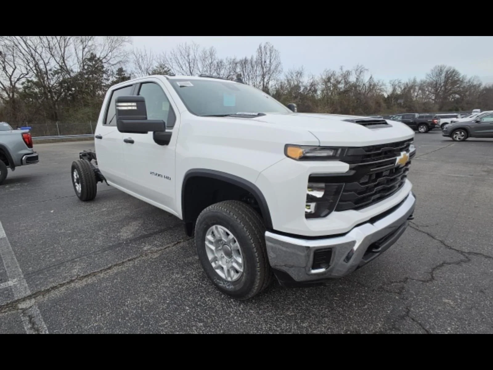 Used 2026 Summit White Chevrolet WT image 8