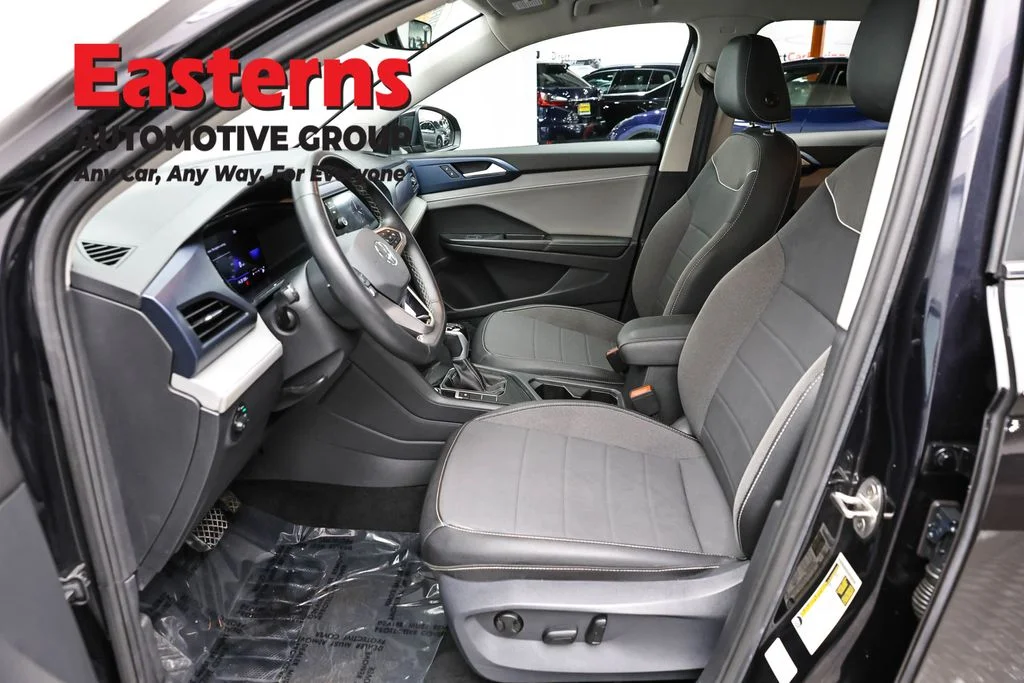 Used 2024 Black Volkswagen 1.5T SE image 14