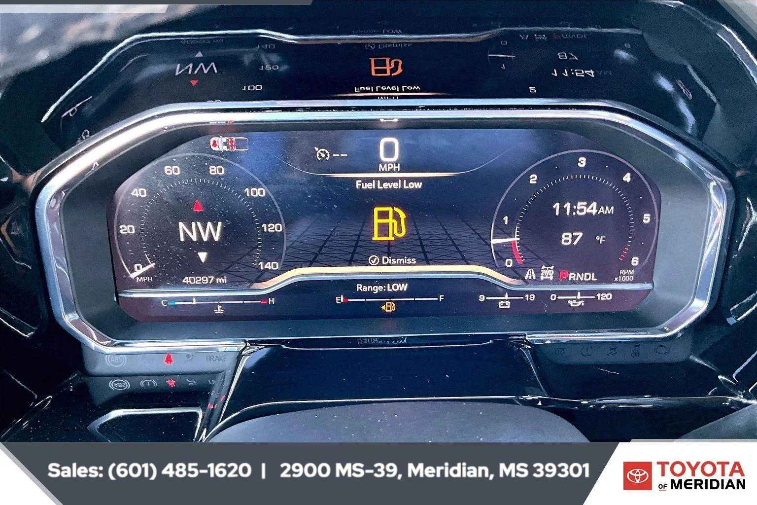 Used 2024 Sterling Metallic GMC Elevation image 13