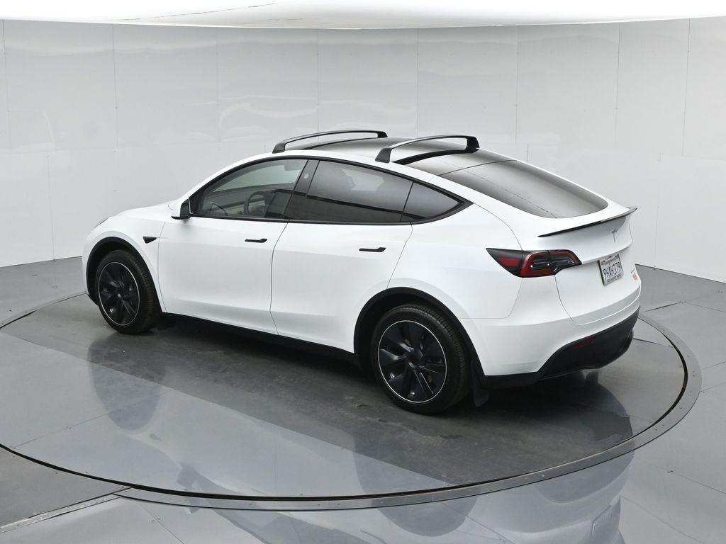 Used 2023 White Tesla Long Range image 39