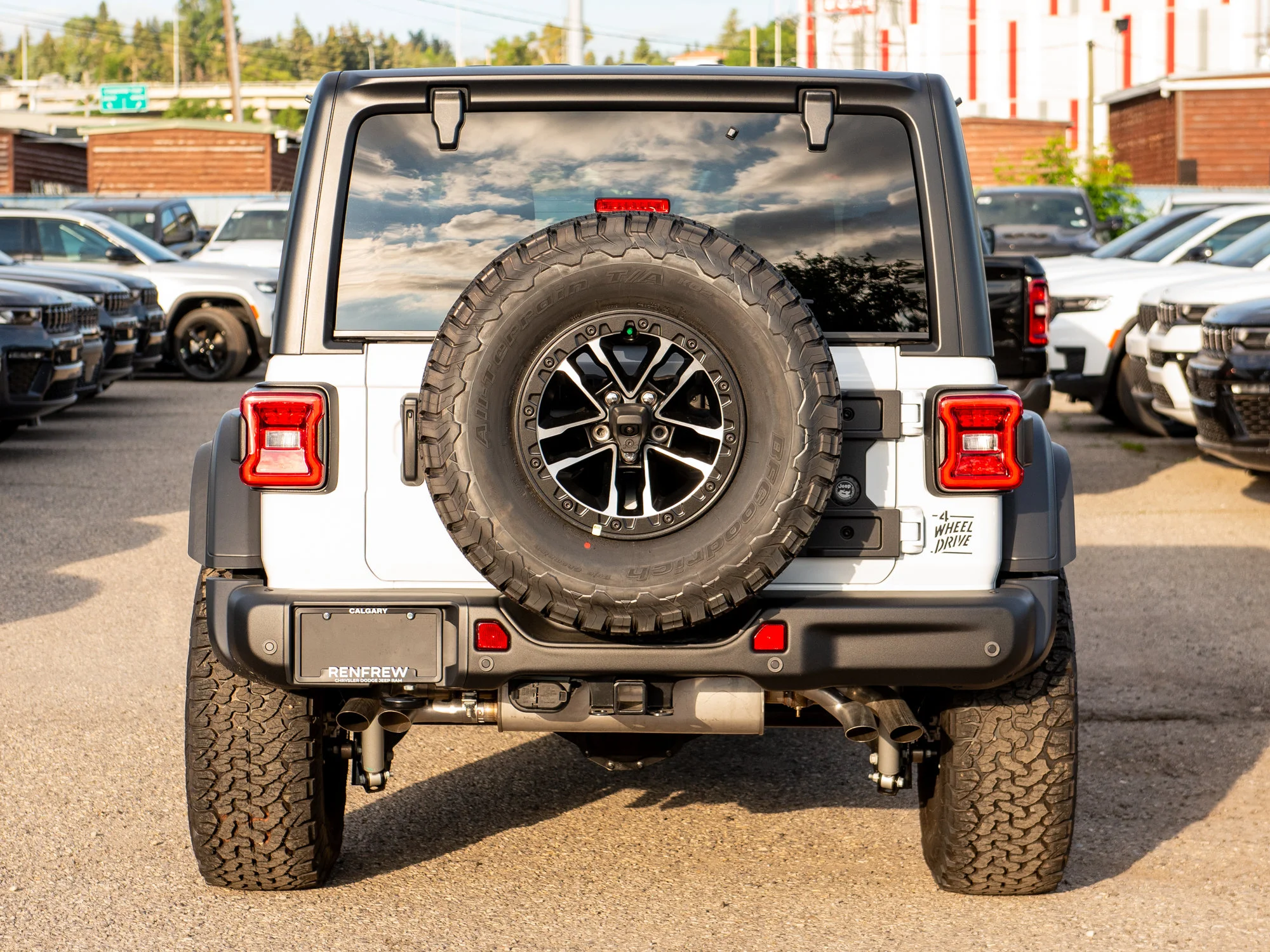 New 2026 White Jeep Willys 392* 470 HORSEPOWER, Nappa Leather, Steel Bumpers image 5