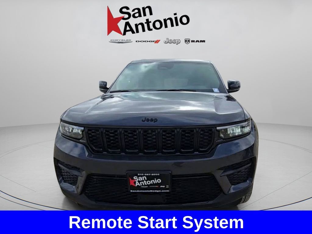 New 2025 Baltic Gray Metallic Clear-Coat Exterior Paint Jeep Altitude X image 5