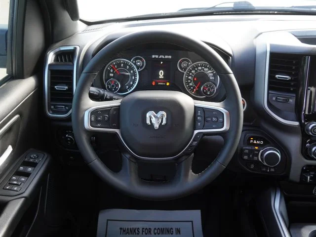 Used 2025 White Ram Big Horn/Lone Star image 17