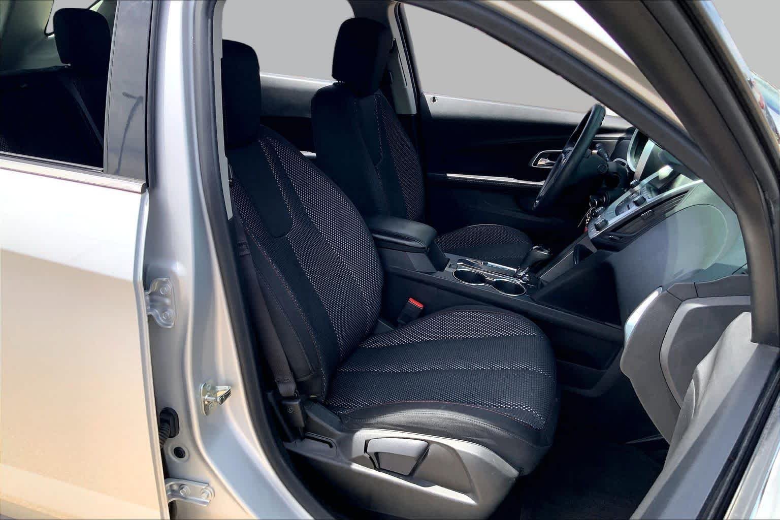 Used 2017 Silver Ice Metallic Chevrolet LS image 9