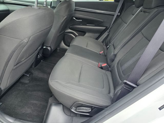 Used 2023 White Hyundai SEL image 15