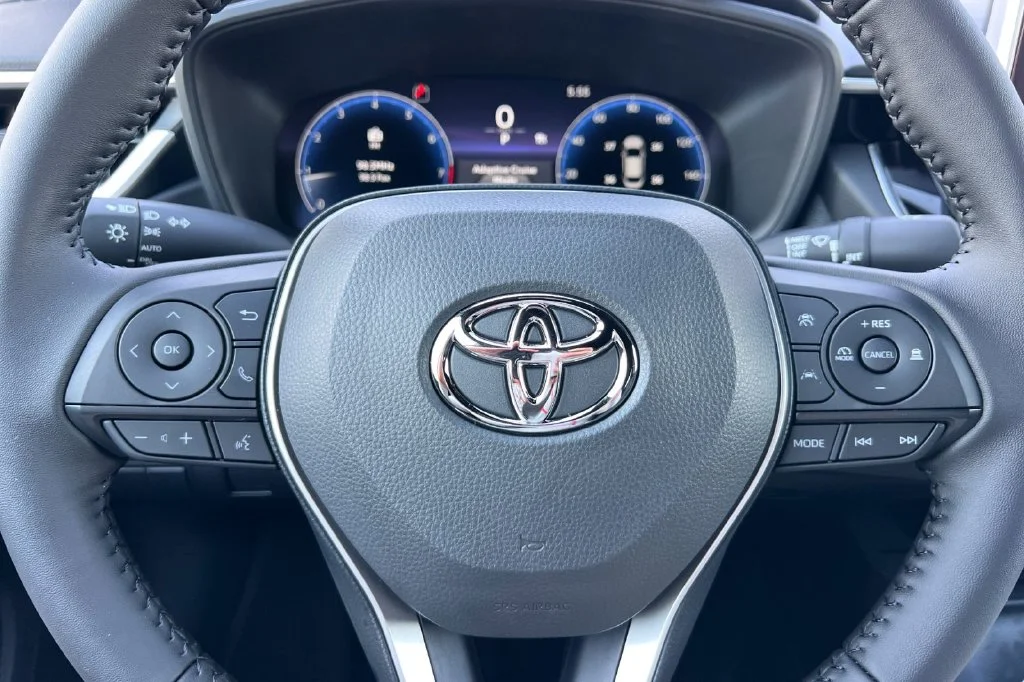 New 2027 Classic Silver Metallic Toyota SE image 24