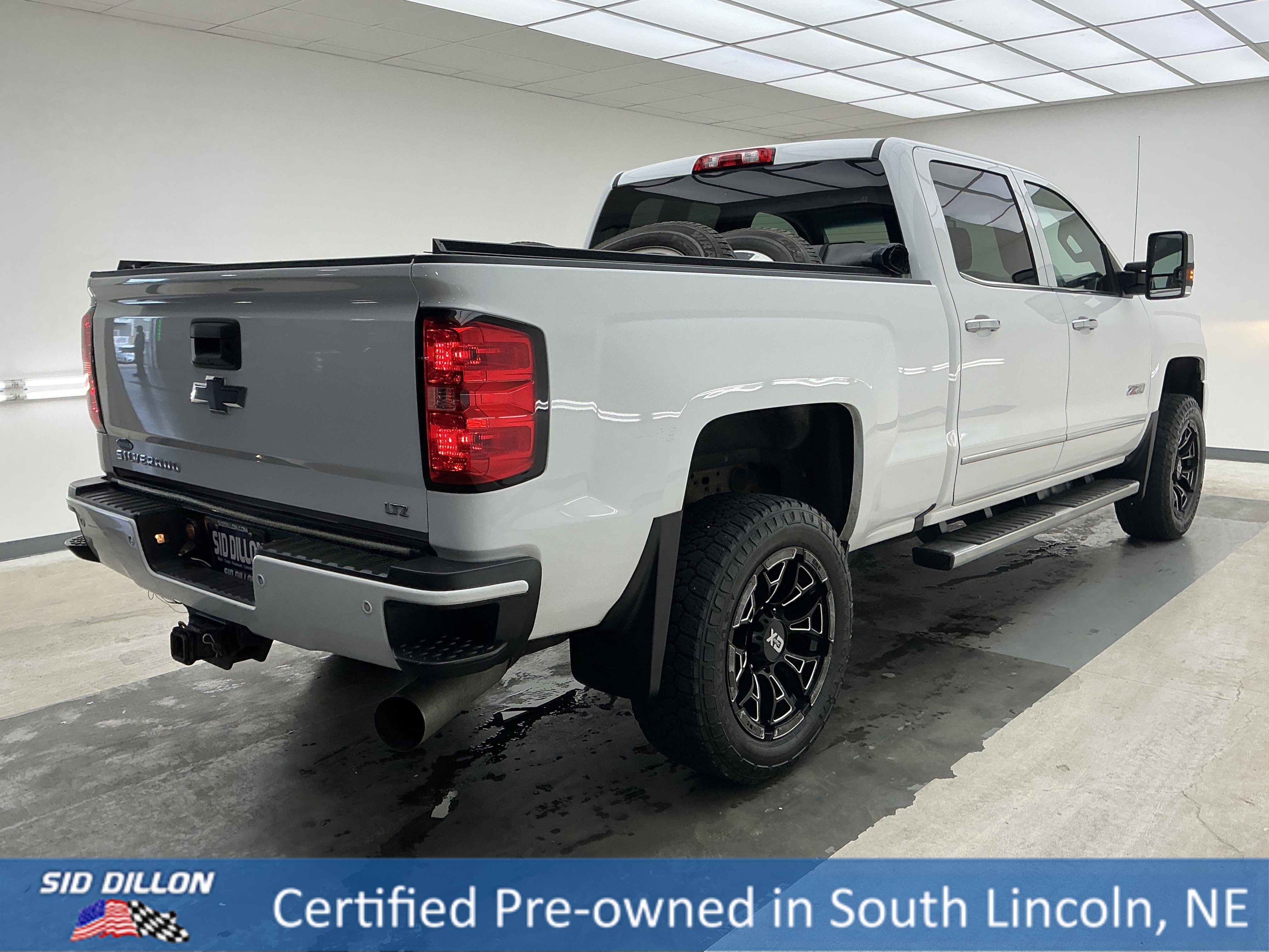 Certified Used 2018 Summit White Chevrolet LTZ image 4
