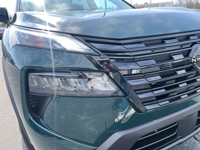 New 2026 Obsidian Green Pearl Nissan Dark Armor™ image 11