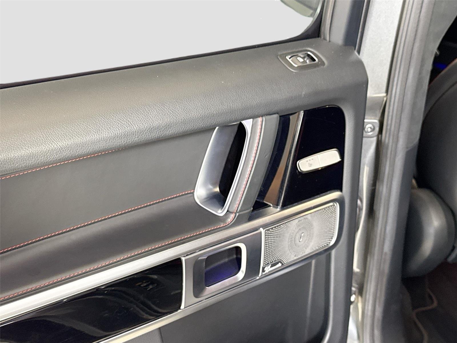 Used 2020 Selenite Grey Metallic Mercedes-Benz G 550 image 27