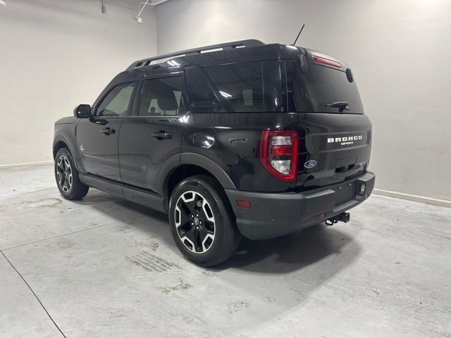 Used 2022 Black Ford Outer Banks image 8