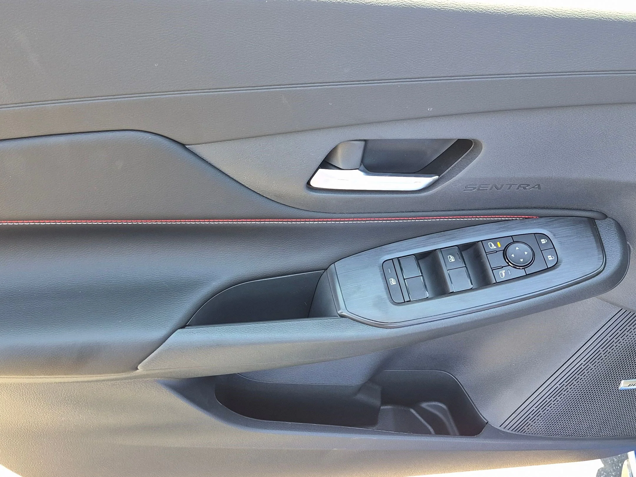 New 2026 Bluestone Pearl/Super Black Nissan SR image 19