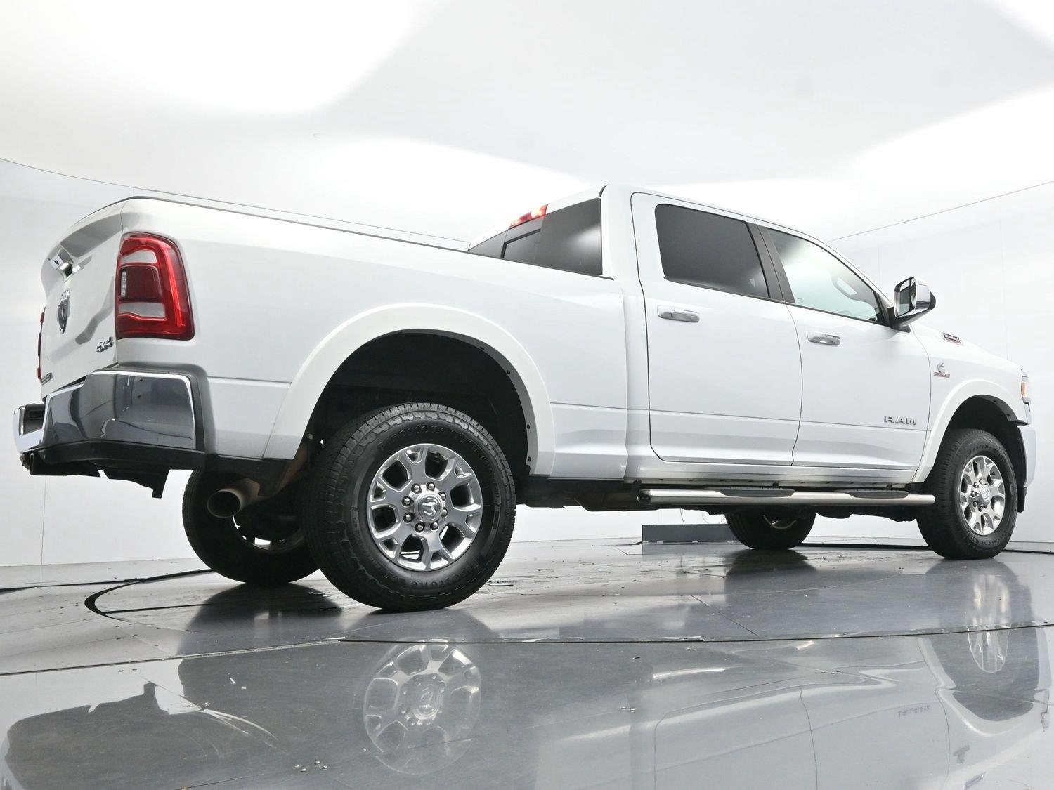 Used 2022 Bright White Clearcoat Ram Laramie image 53