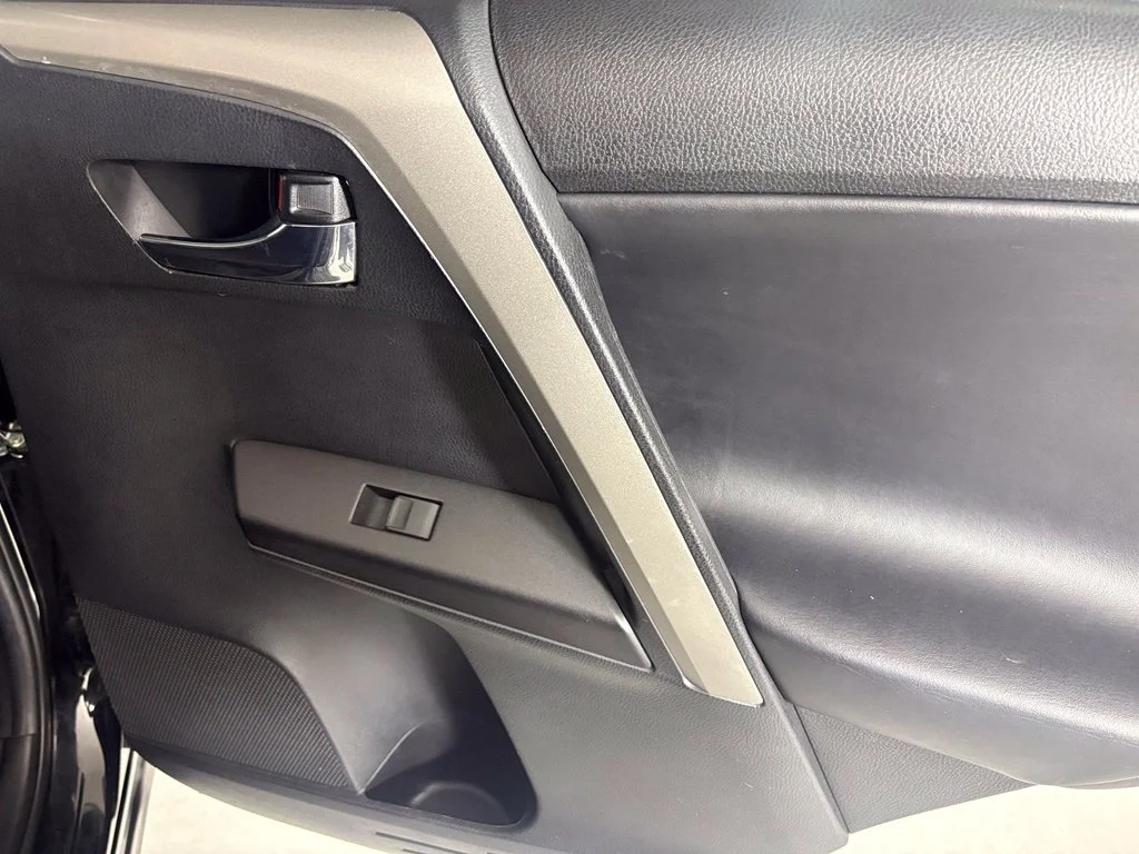 Used 2018 Black Toyota XLE image 15