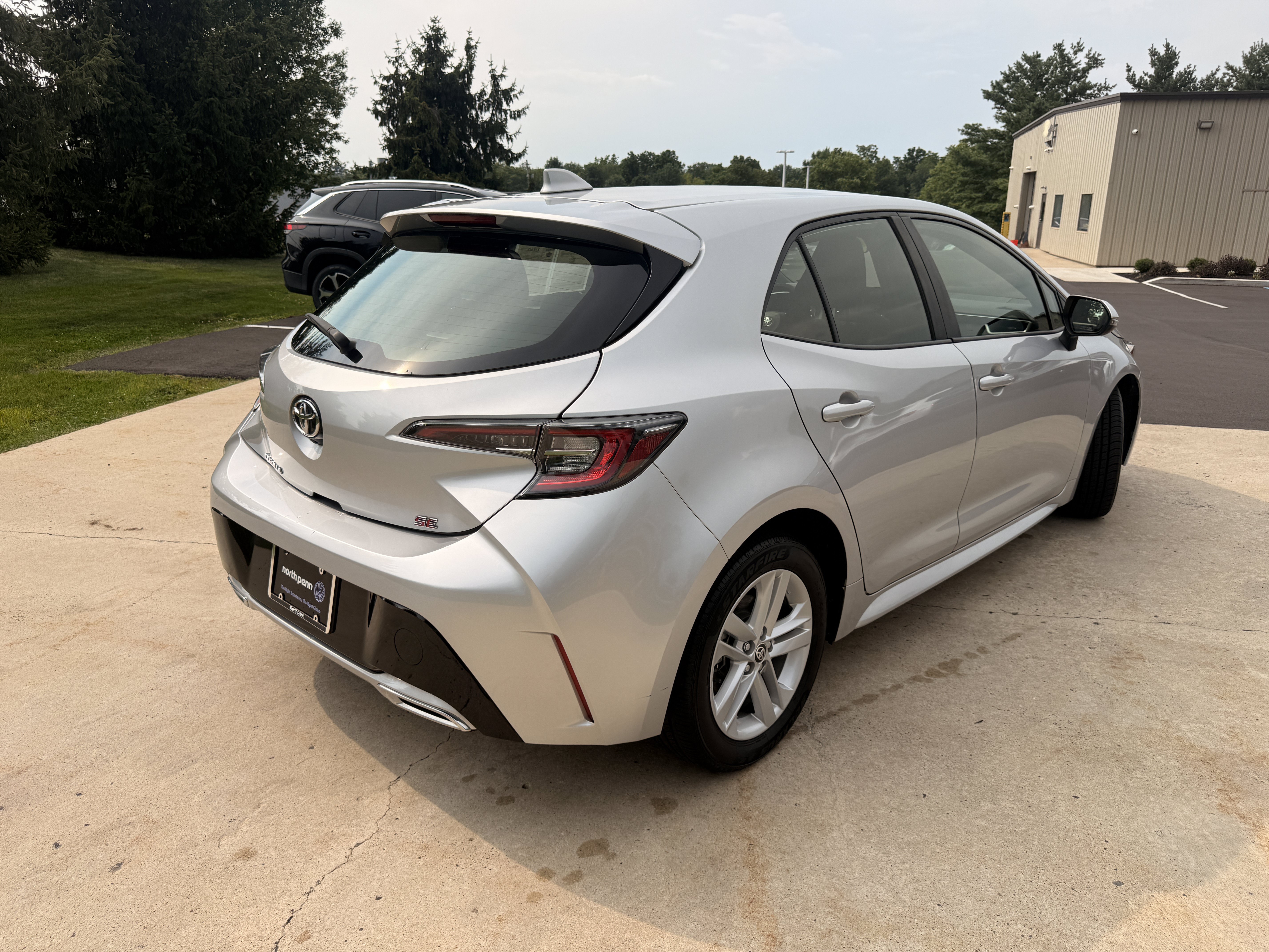 Used 2020  Toyota  image 12