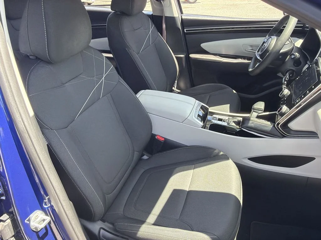 Used 2022 Blue Hyundai SE image 24