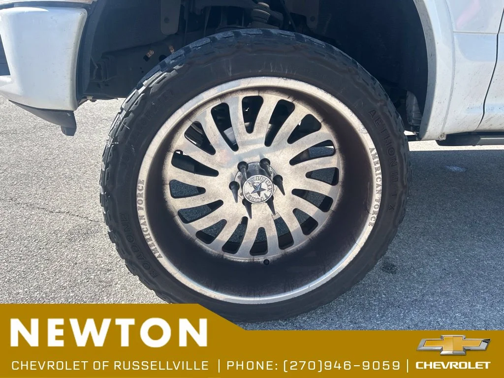 Used 2018 White Platinum Clearcoat Metallic Ford Platinum image 19