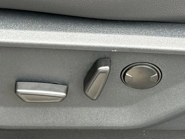 New 2026 Agate Black Metallic Ford Lariat® image 53