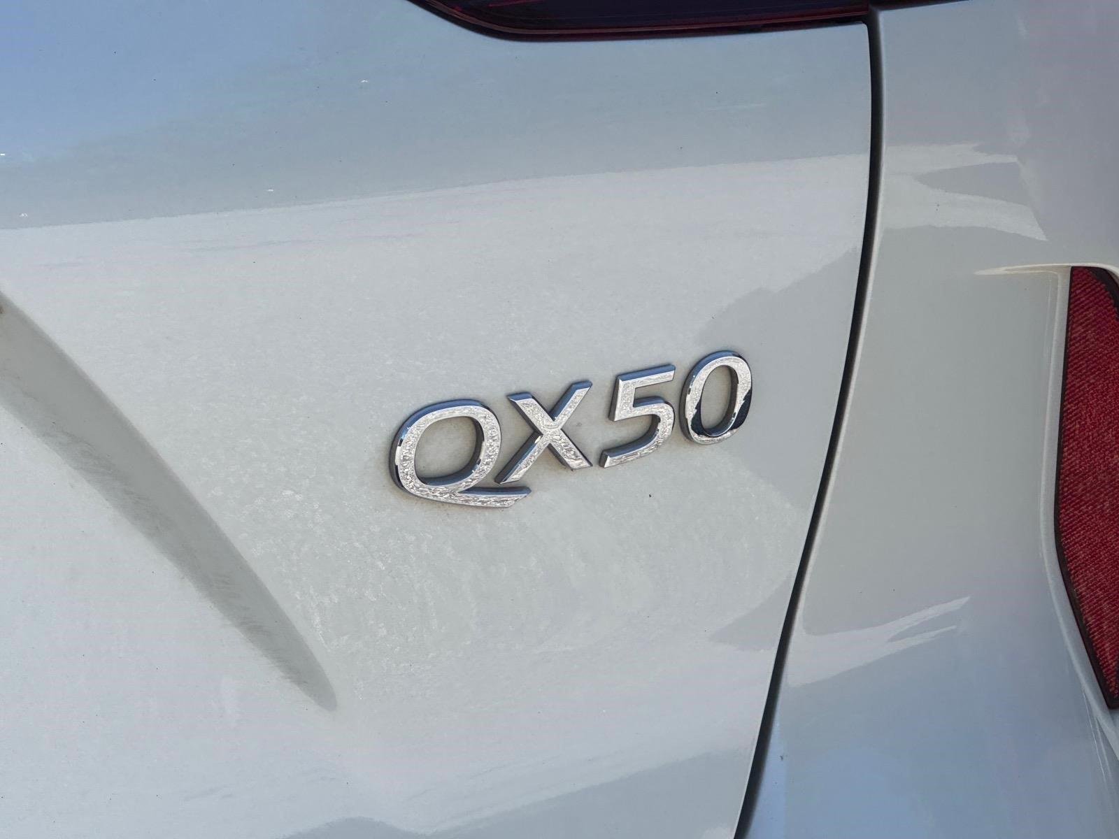 Used 2021 Majestic White INFINITI SENSORY image 6