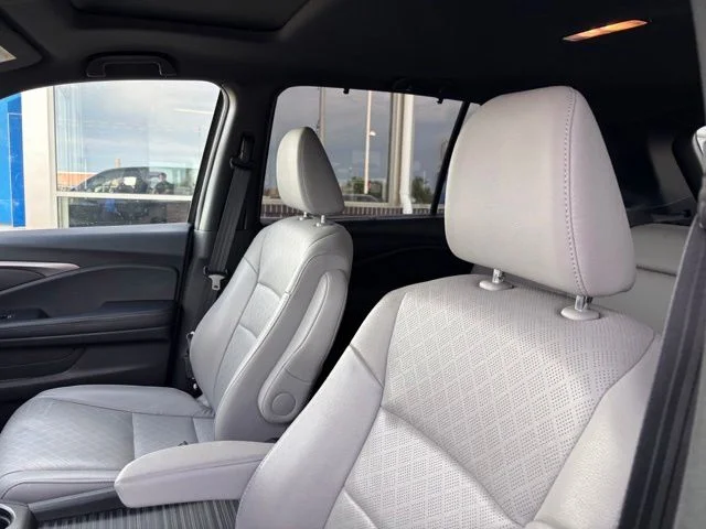 Used 2019 Green Honda EX-L image 12