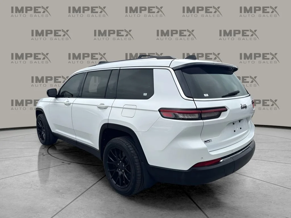 Used 2021 White Jeep Limited image 2