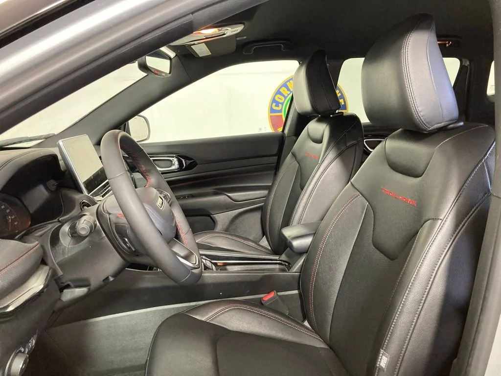 Used 2025 Silver Jeep Trailhawk image 12