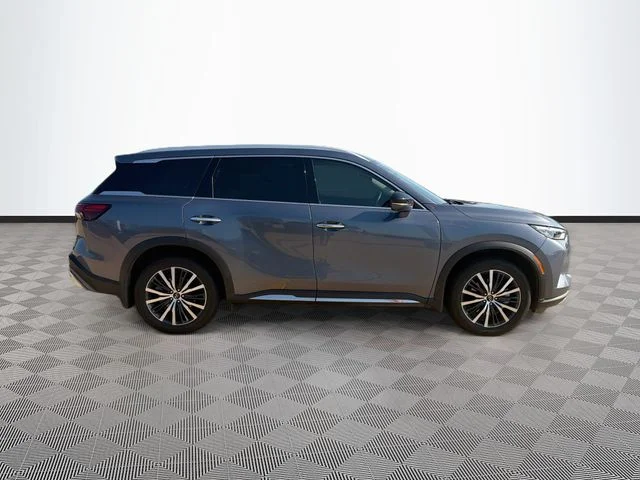 Used 2022 Blue INFINITI Sensory image 7