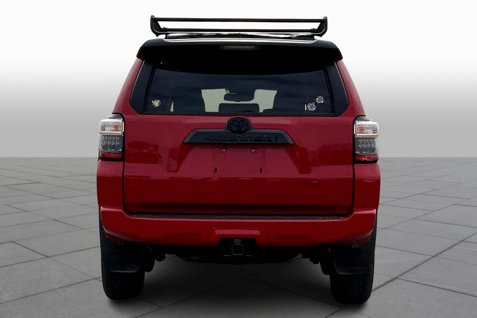 Used 2021 Barcelona Red Metallic Toyota Venture image 5