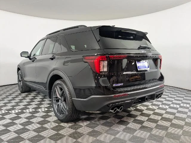 New 2026 Agate Black Metallic Ford ST image 6