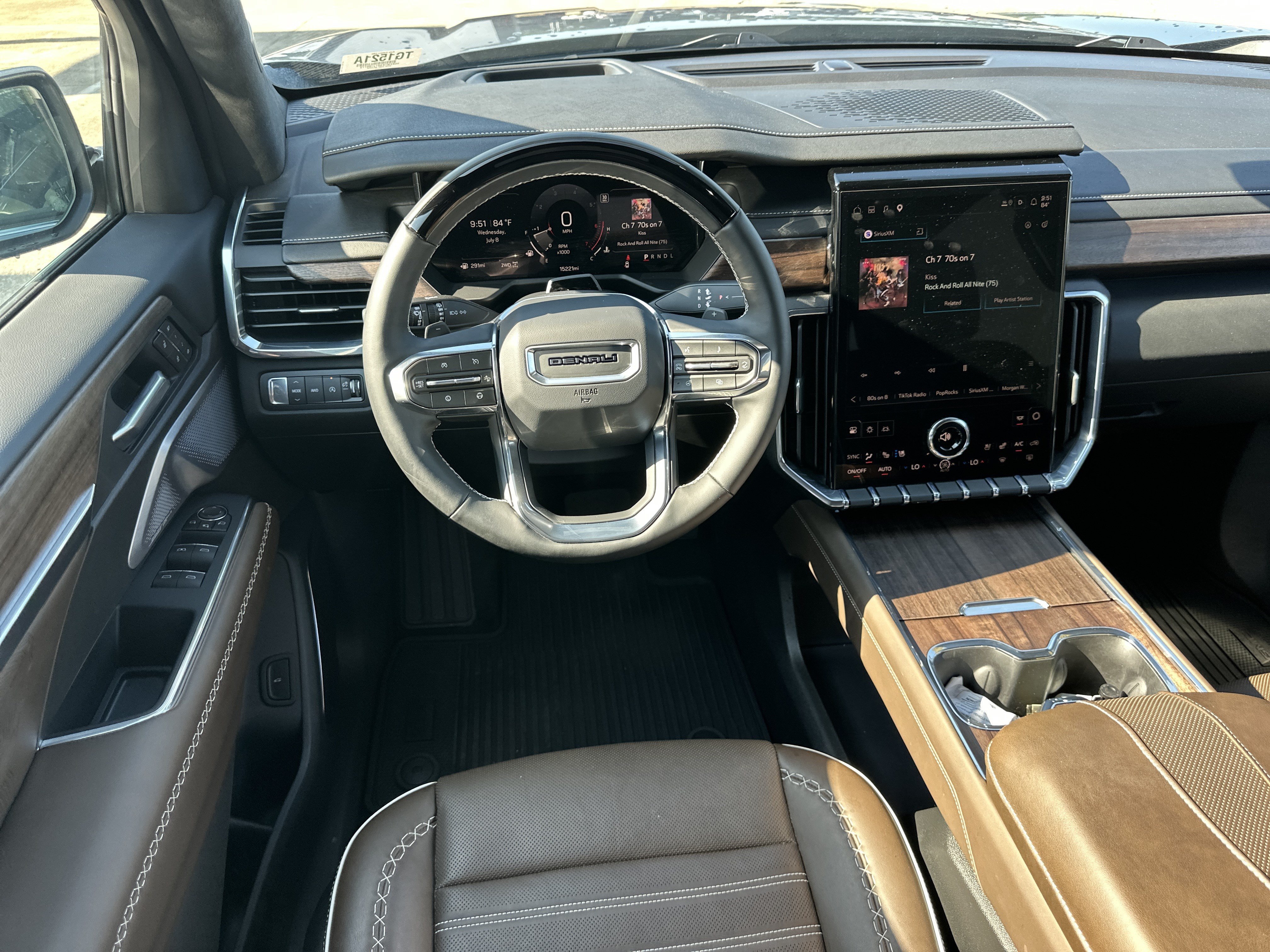 2026 GMC Acadia Denali Ultimate - Photo 25