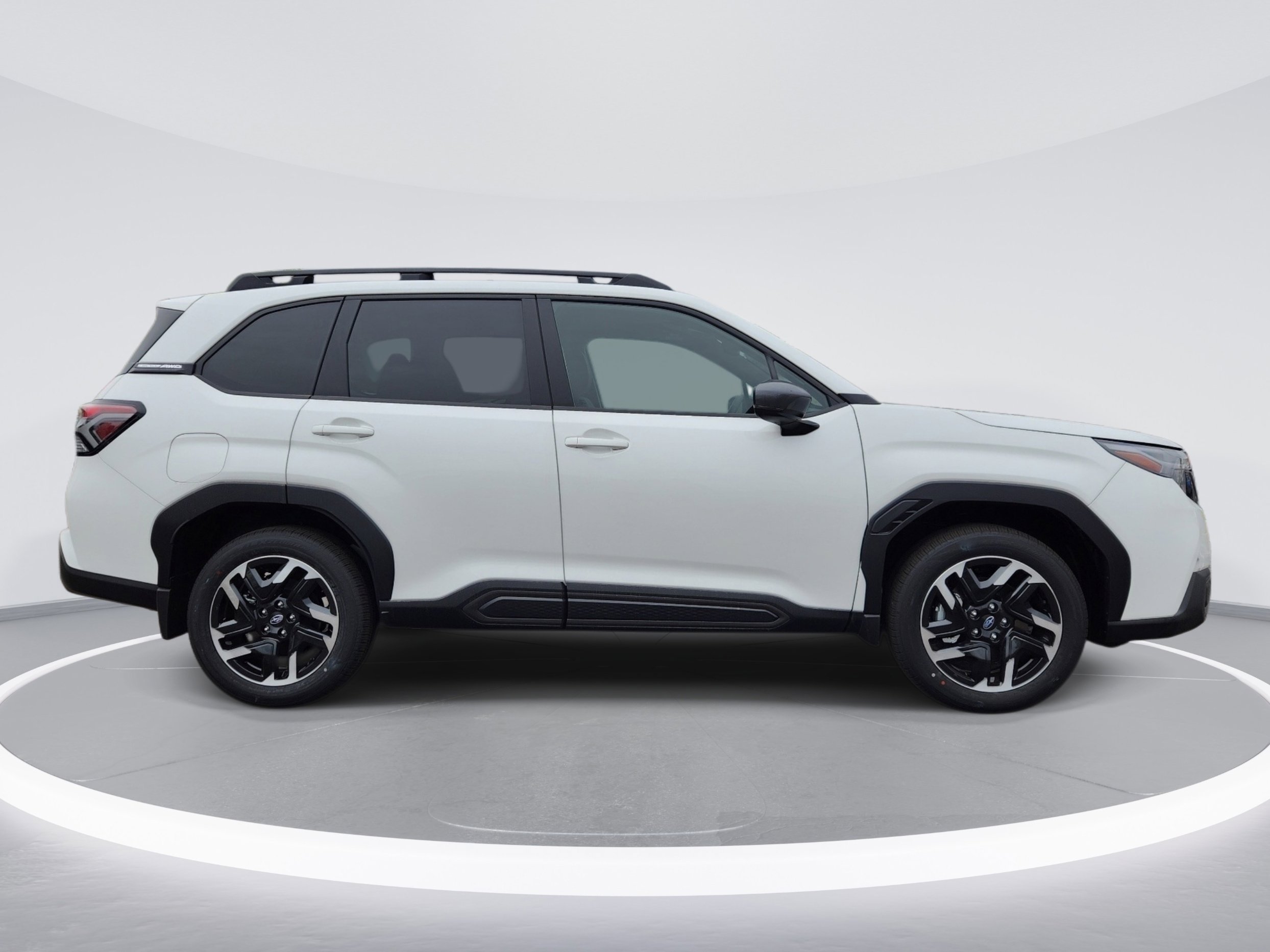 New 2026 CRYSTAL WHITE PEARL Subaru Limited image 4