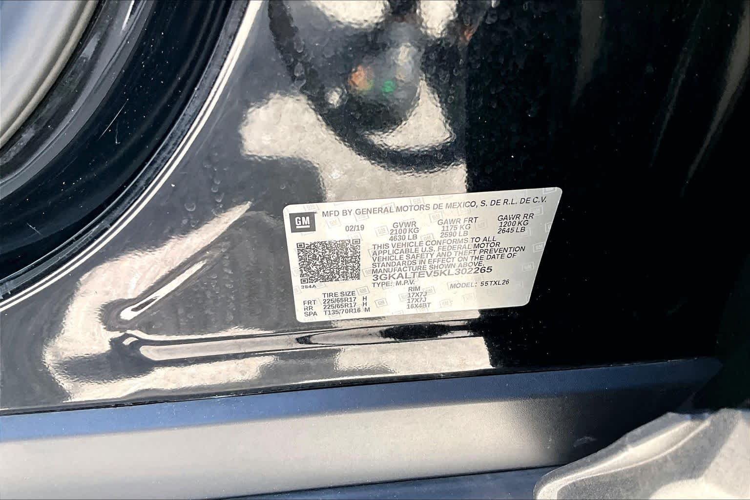 Used 2019 Ebony Twilight Metallic GMC SLE image 35