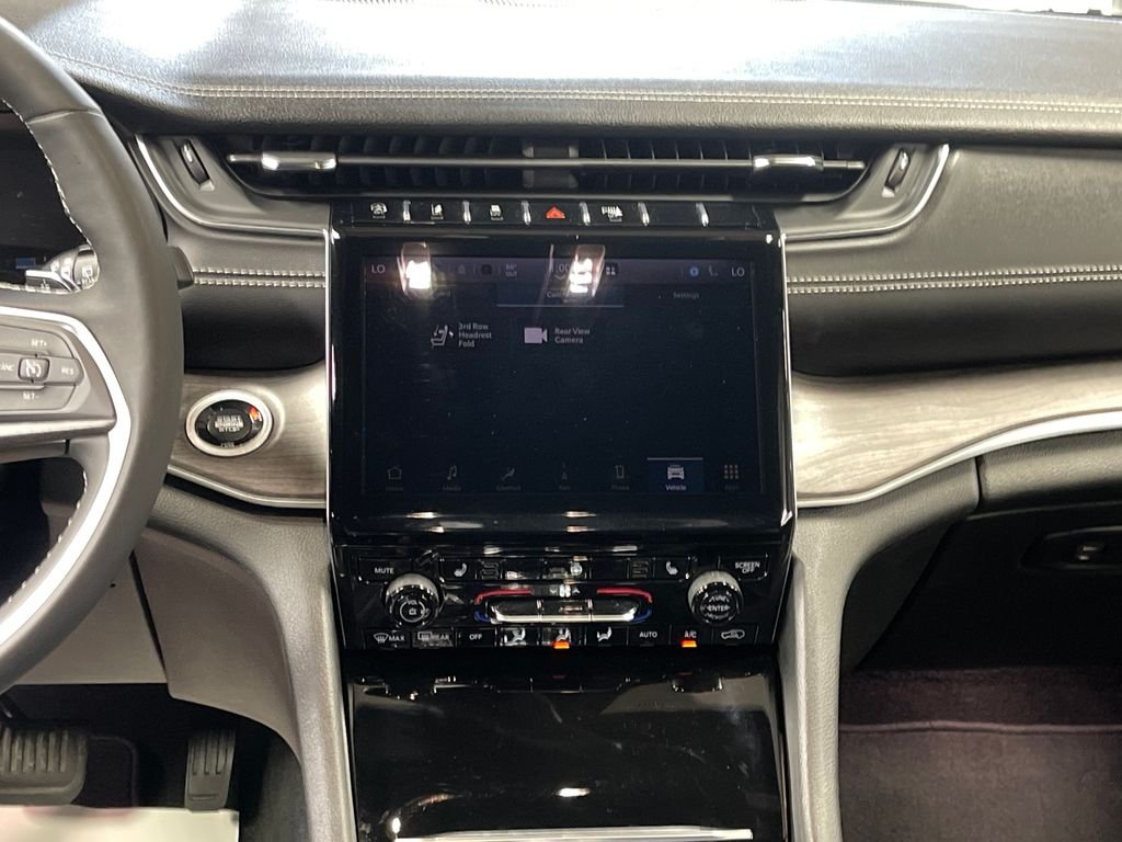 Used 2025 Black Jeep Limited image 19