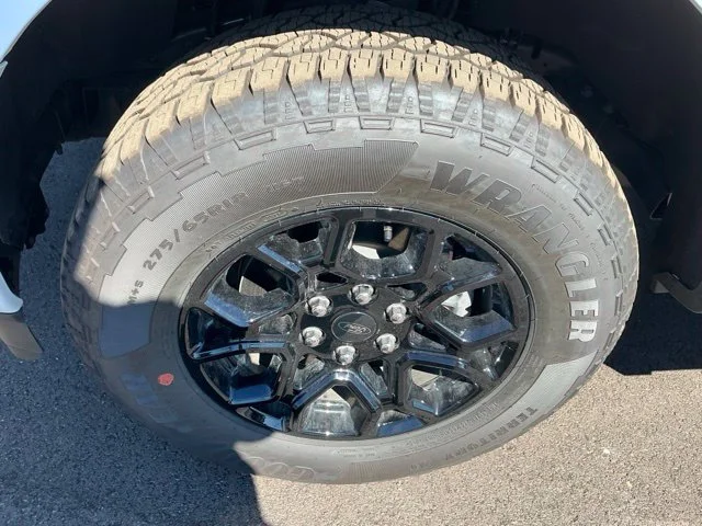 New 2026 Oxford White Ford XLT image 17
