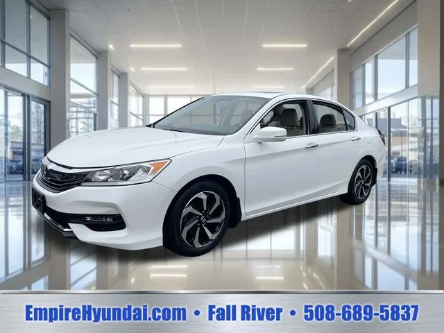 Used 2016 Silver Honda EX-L image 1