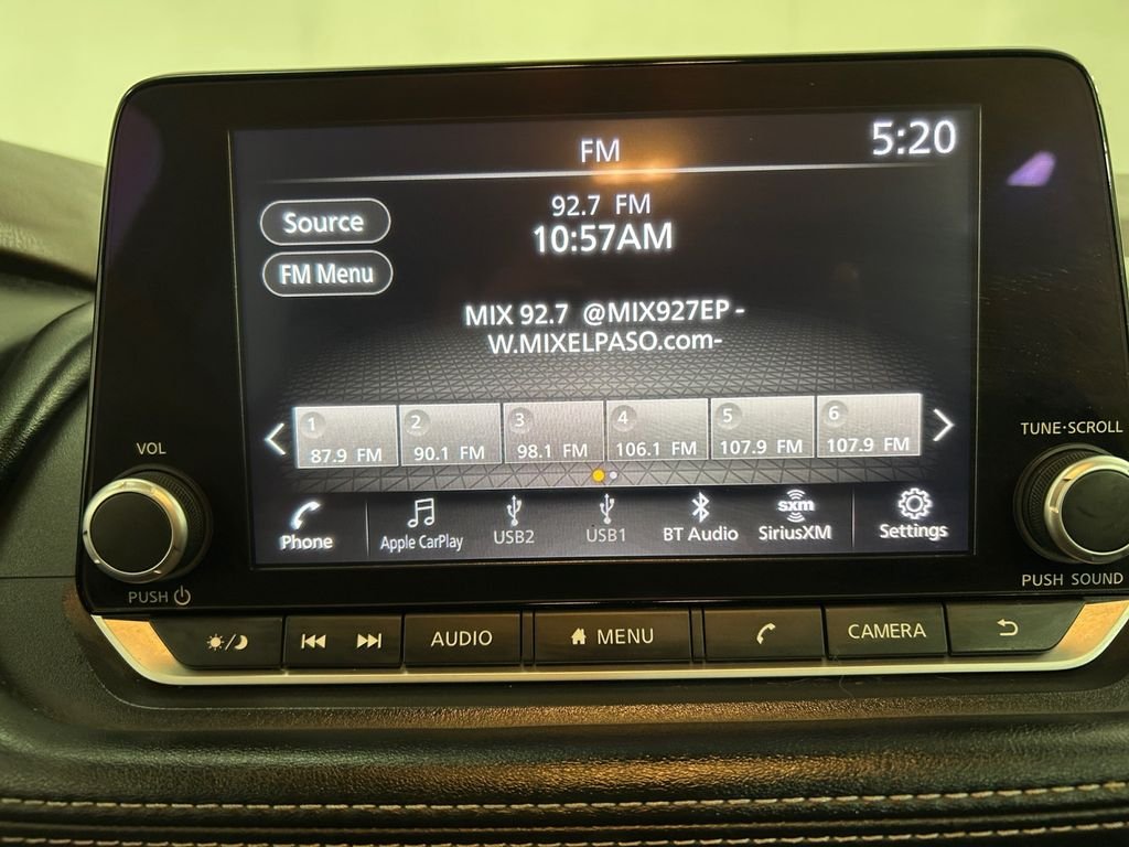Used 2023 Gray Nissan S image 11