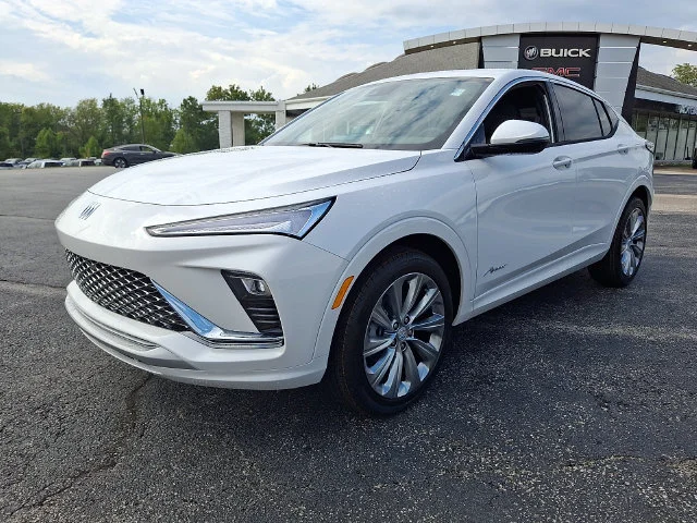 New 2026 WHITE FROST TRICOAT Buick Avenir image 3