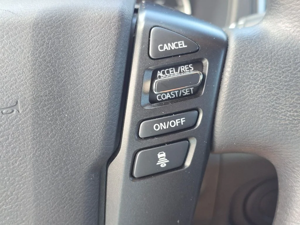 Used 2024 Gray Nissan SV image 27