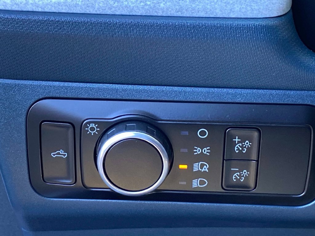 Used 2025 White Ford XLT image 23