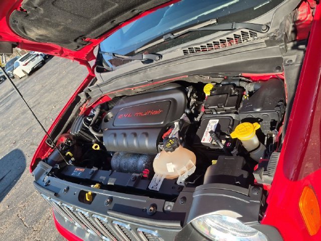 Used 2017 Red Jeep Latitude image 31