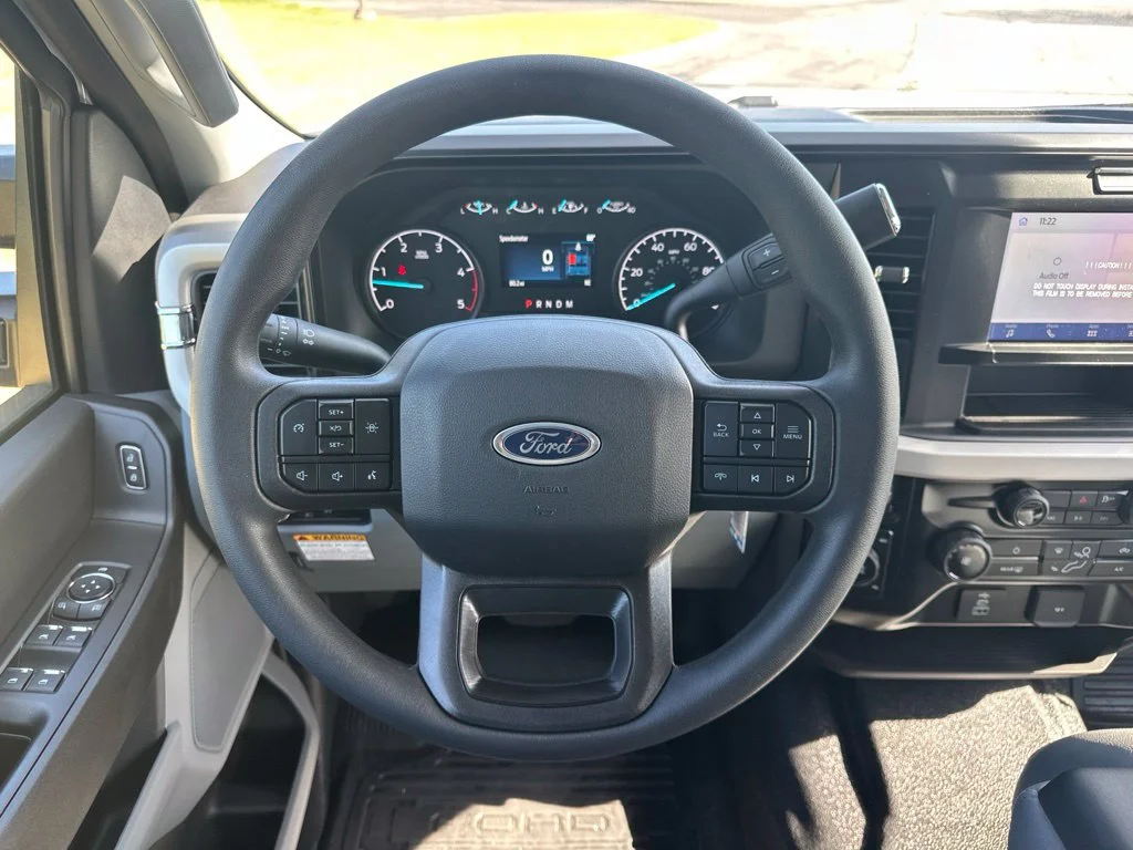 New 2026 Oxford White Ford F-350® XL image 15