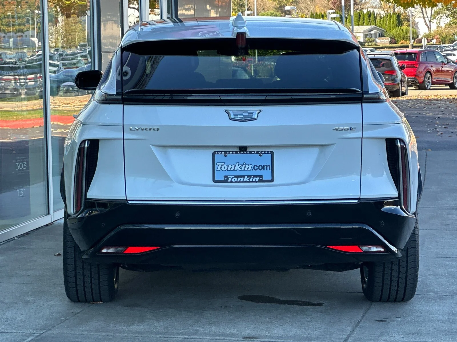 Used 2024 Crystal White Tricoat Cadillac Tech image 5