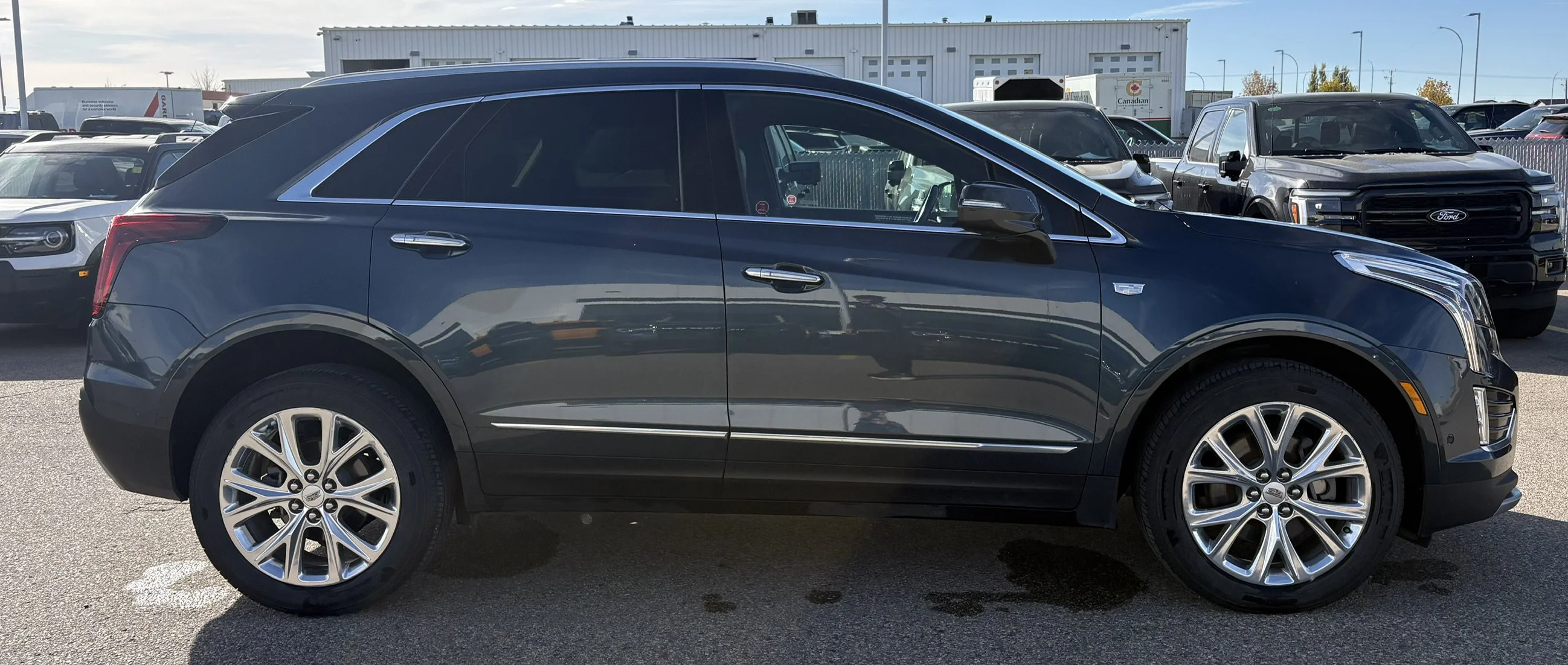 Used 2020 Shadow Metallic Cadillac PREMIUM LUXURY AW AWD **New Arrival** image 6