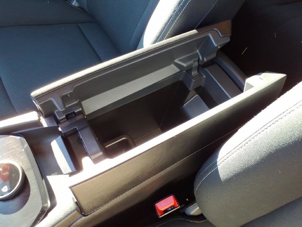 Used 2023 Gun Metallic Nissan S *only 4k miles!* image 35