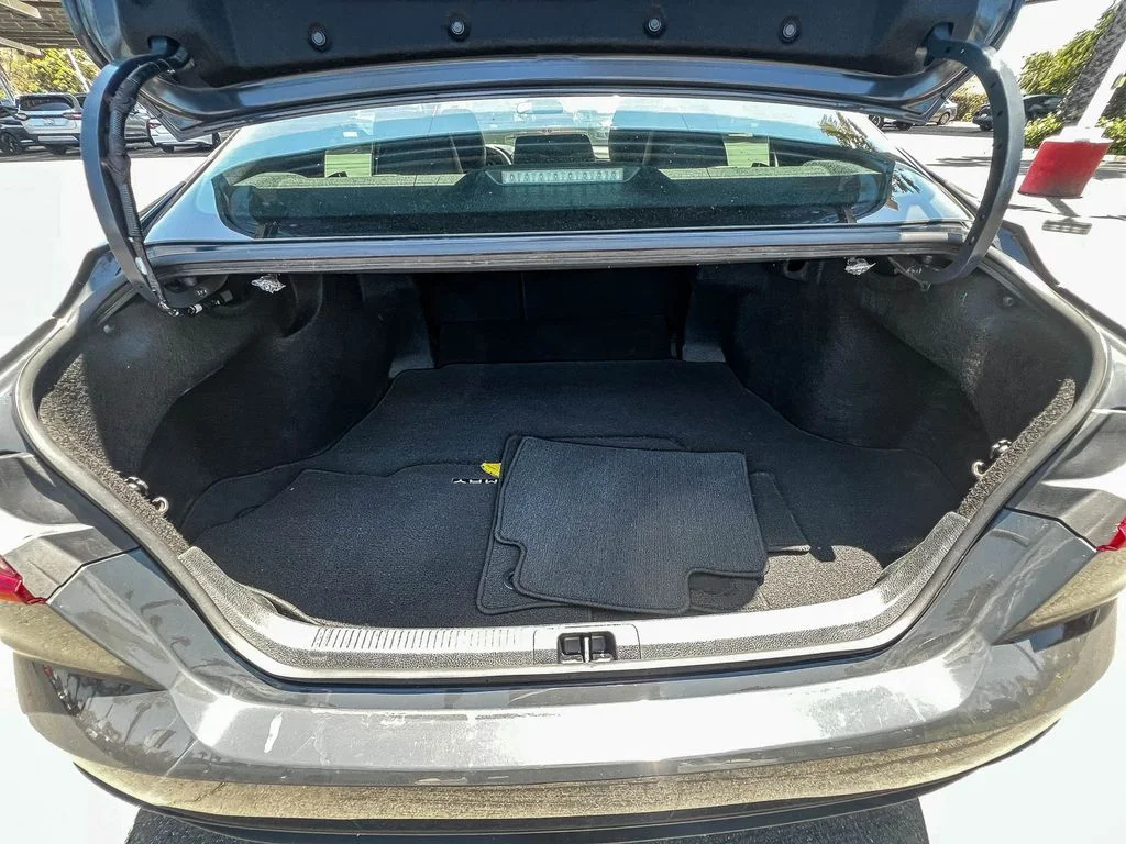 Certified Used 2025  Toyota SE image 26