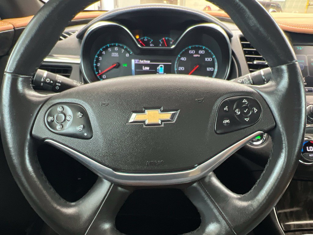 Used 2015 Blue Chevrolet LTZ image 40