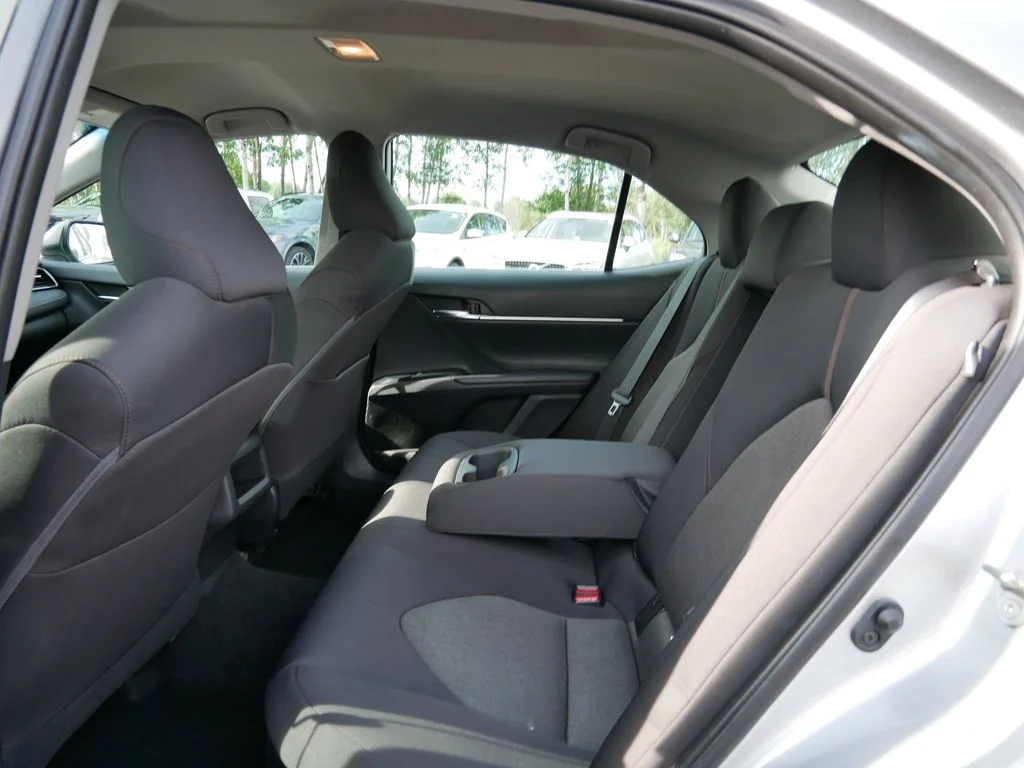 Used 2020 Silver Toyota LE image 10
