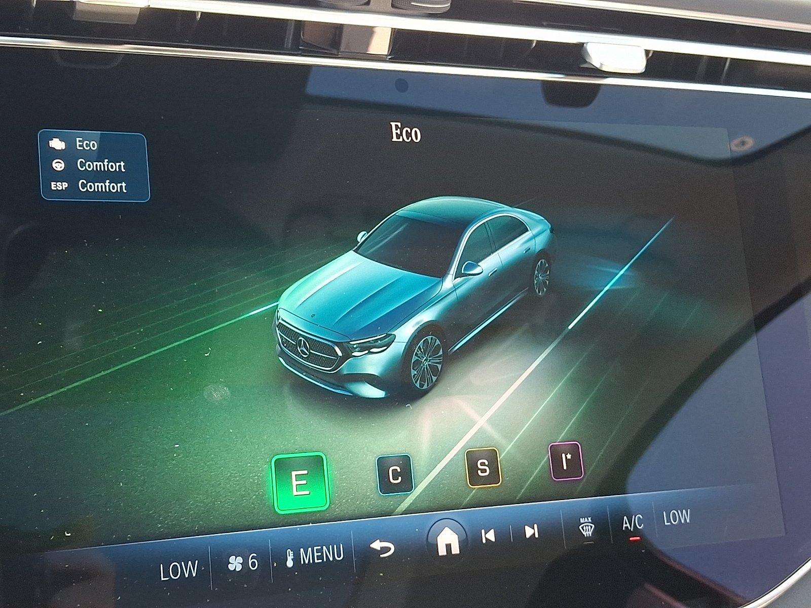 New 2027 Nautical Blue Metallic Mercedes-Benz E 350 image 19