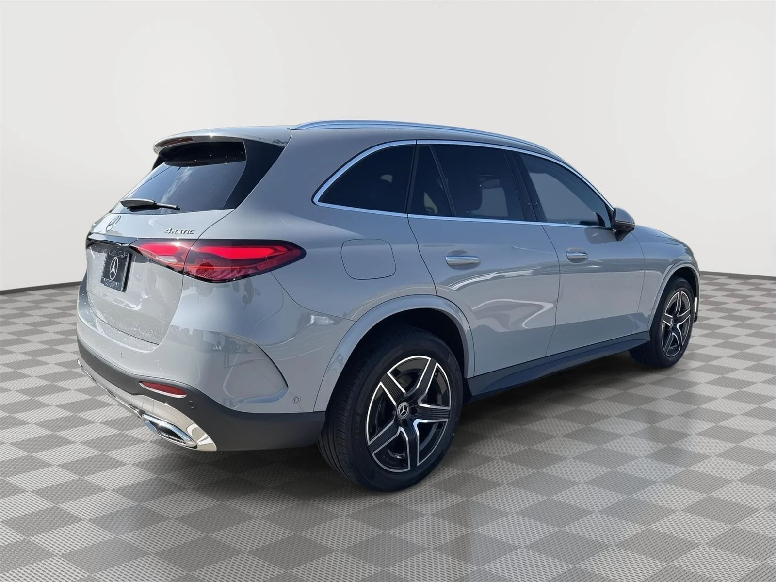 New 2027 MANUFAKTUR Alpine Grey Mercedes-Benz GLC 300 image 3