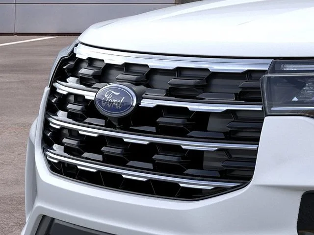 New 2026 Star White Metallic Tri-Coat Ford Active image 17