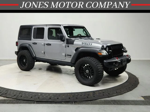 Used 2021 Silver Jeep Unlimited Willys image 1